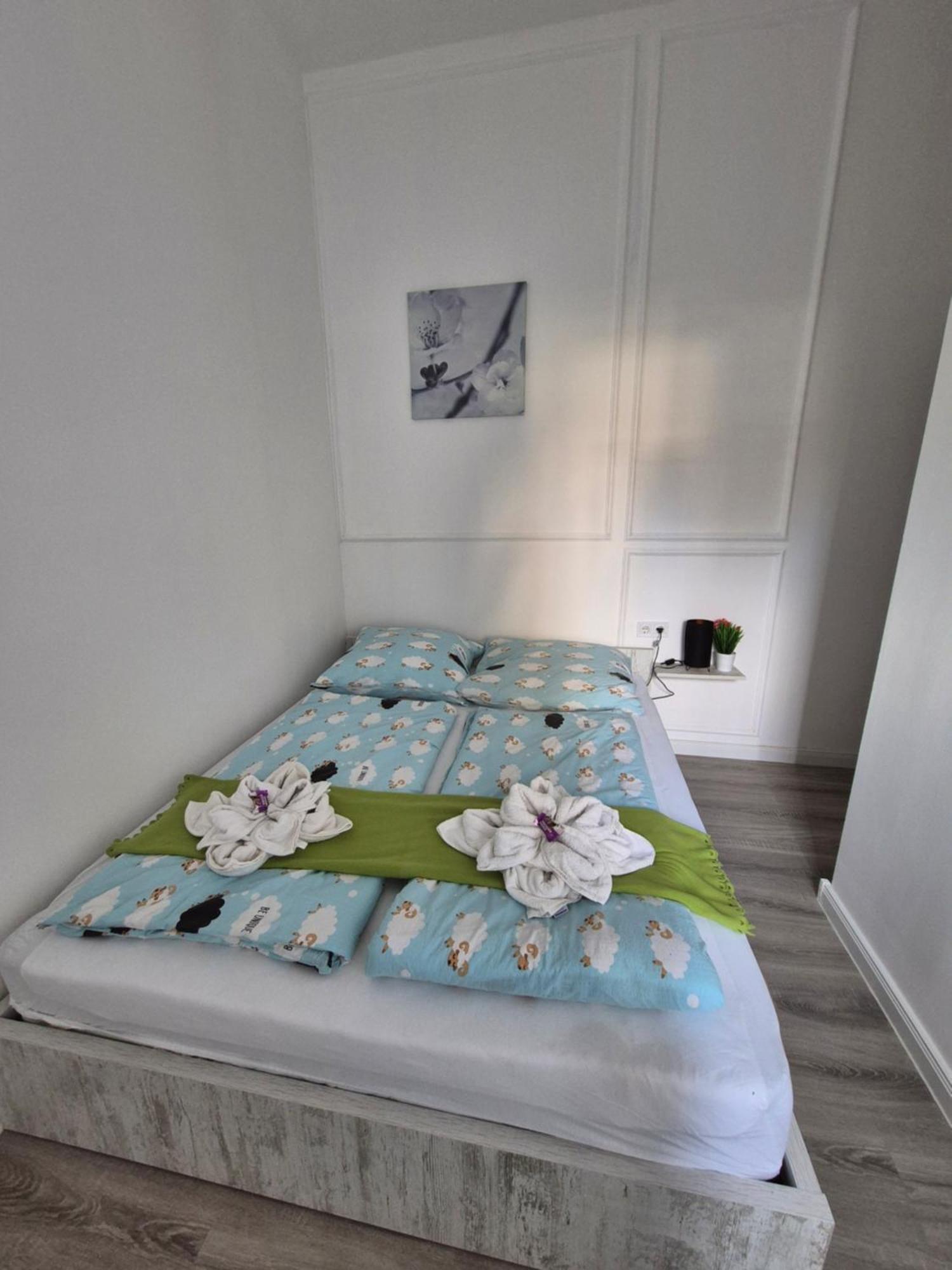 Damjanich 51- Lovely 3Bedroom Apartment Budapest Eksteriør billede
