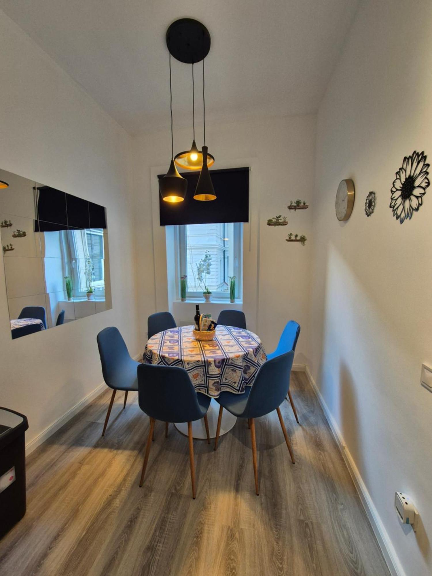Damjanich 51- Lovely 3Bedroom Apartment Budapest Eksteriør billede